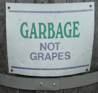 garbage-note-grapes-cropped